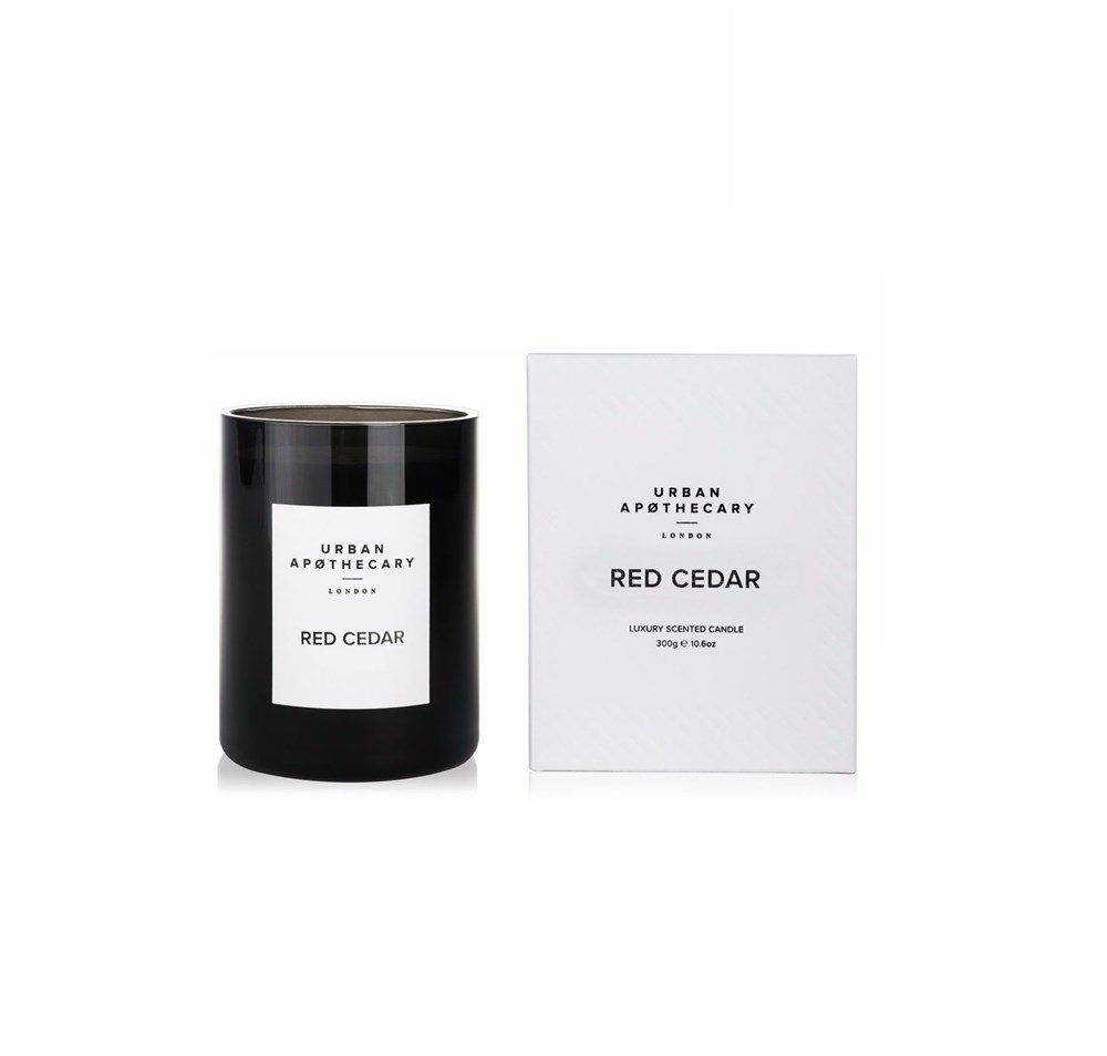 Urban Apothecary Red Cedar свеча 300 gr 2470 - фото 7438