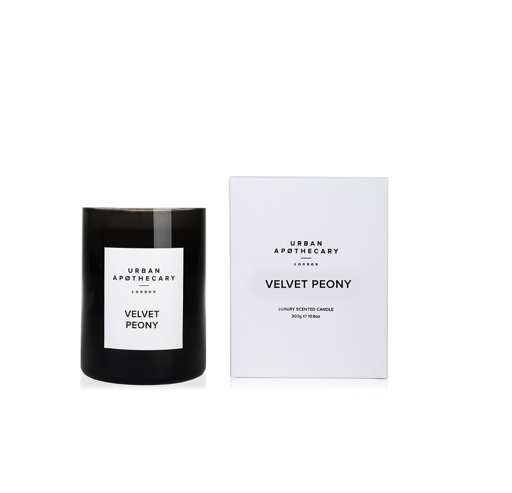 Urban Apothecary Velvet Peony свеча 175 gr - фото 7507